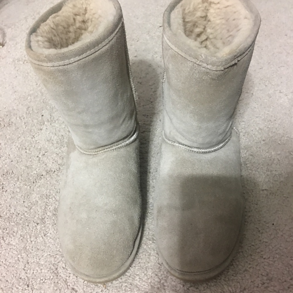 Bearpaw boots 😍